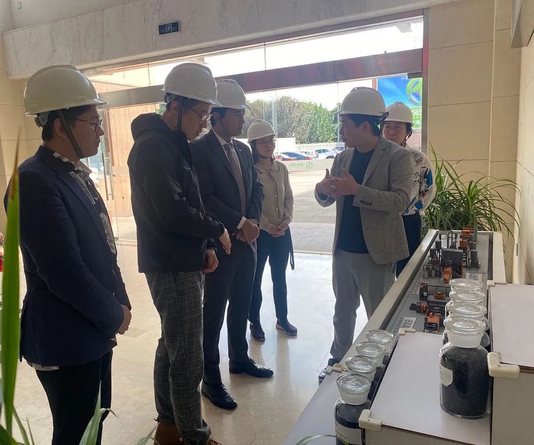 中宏環(huán)保董事長俞麟、副董事長許麒、總經(jīng)理張滿剛