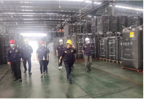 　審核過程氛圍融洽，專家在審核過程中細(xì)致認(rèn)真